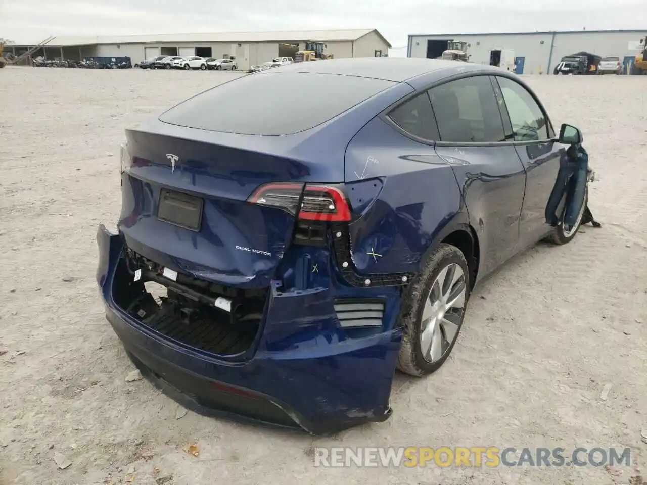 4 Photograph of a damaged car 5YJYGDEE9MF088726 TESLA MODEL Y 2021