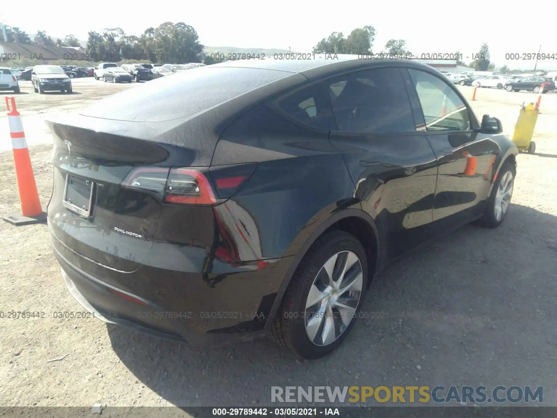 4 Photograph of a damaged car 5YJYGDEE9MF093649 TESLA MODEL Y 2021