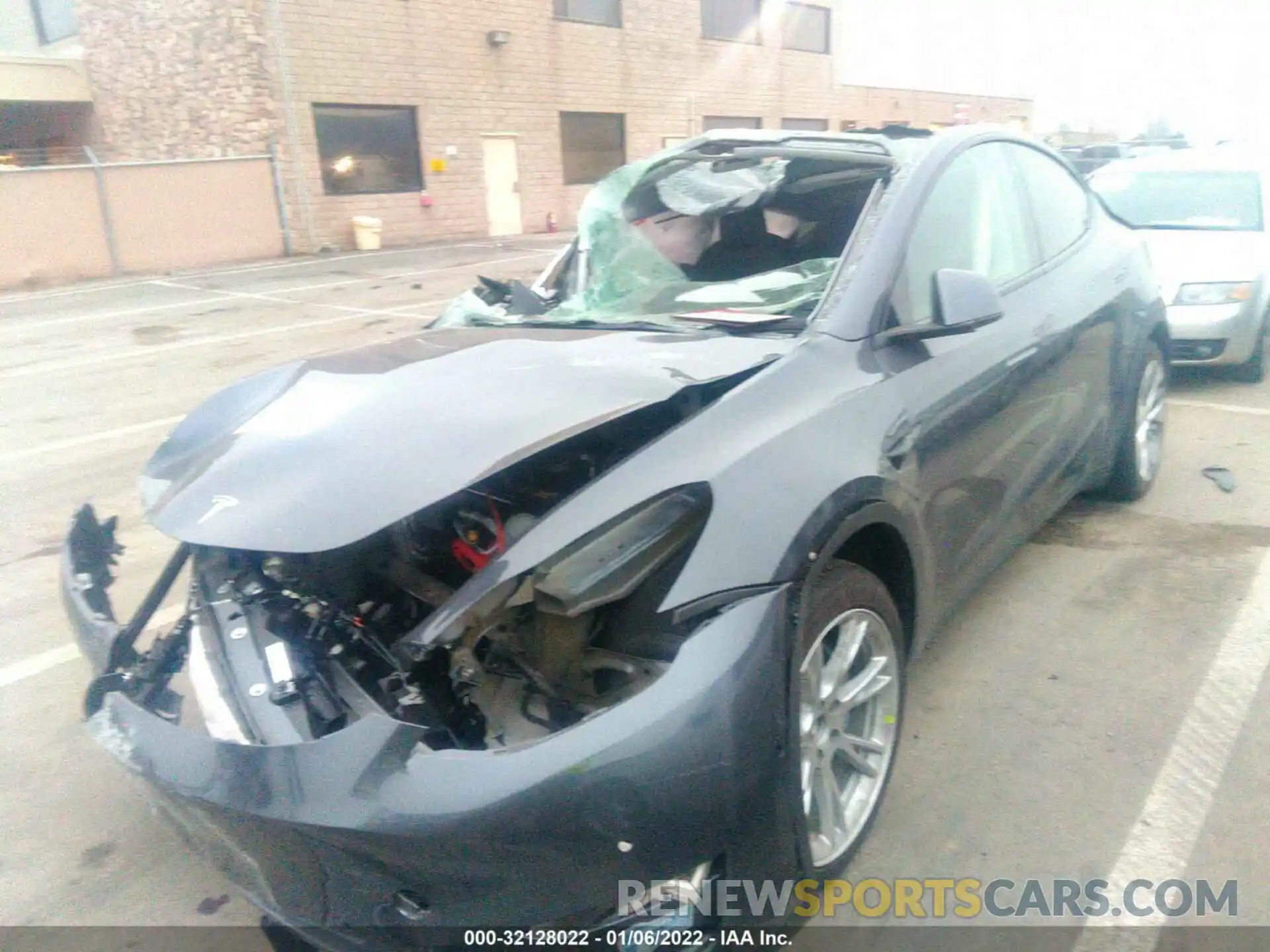 2 Photograph of a damaged car 5YJYGDEE9MF093800 TESLA MODEL Y 2021