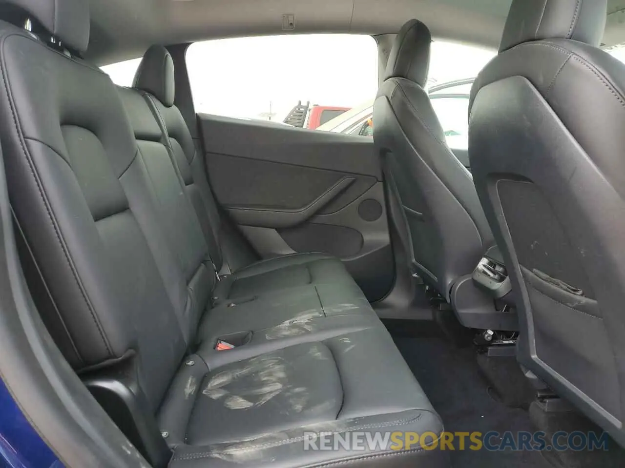11 Photograph of a damaged car 5YJYGDEE9MF095417 TESLA MODEL Y 2021
