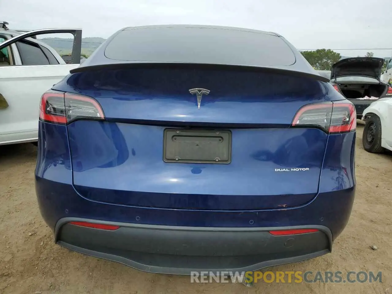 6 Photograph of a damaged car 5YJYGDEE9MF095417 TESLA MODEL Y 2021