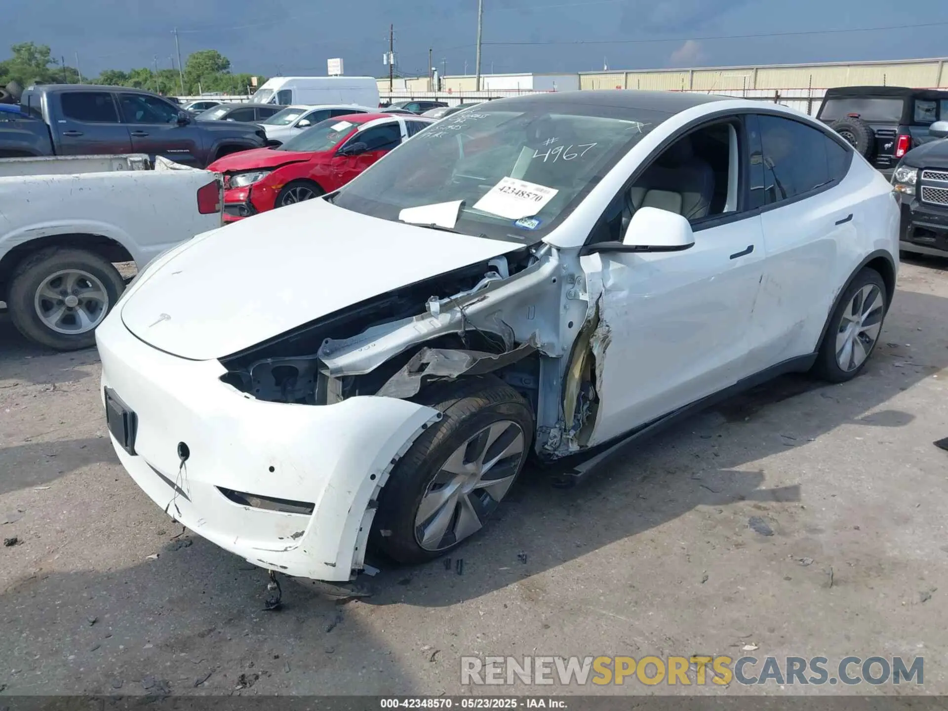2 Photograph of a damaged car 5YJYGDEE9MF114967 TESLA MODEL Y 2021