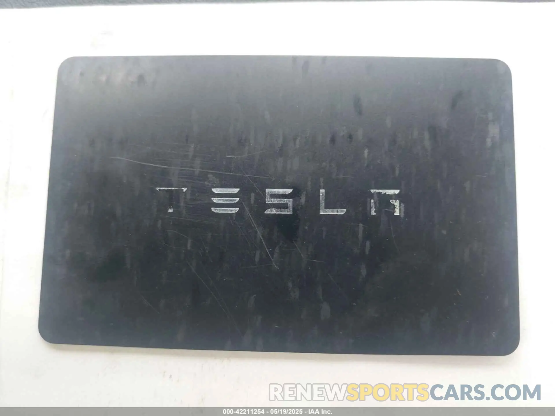 11 Photograph of a damaged car 5YJYGDEE9MF117500 TESLA MODEL Y 2021