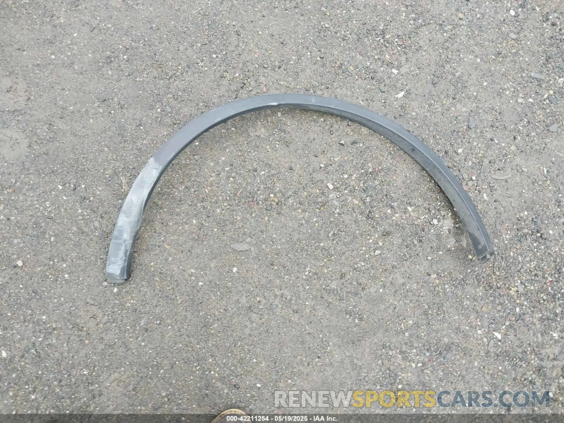 12 Photograph of a damaged car 5YJYGDEE9MF117500 TESLA MODEL Y 2021