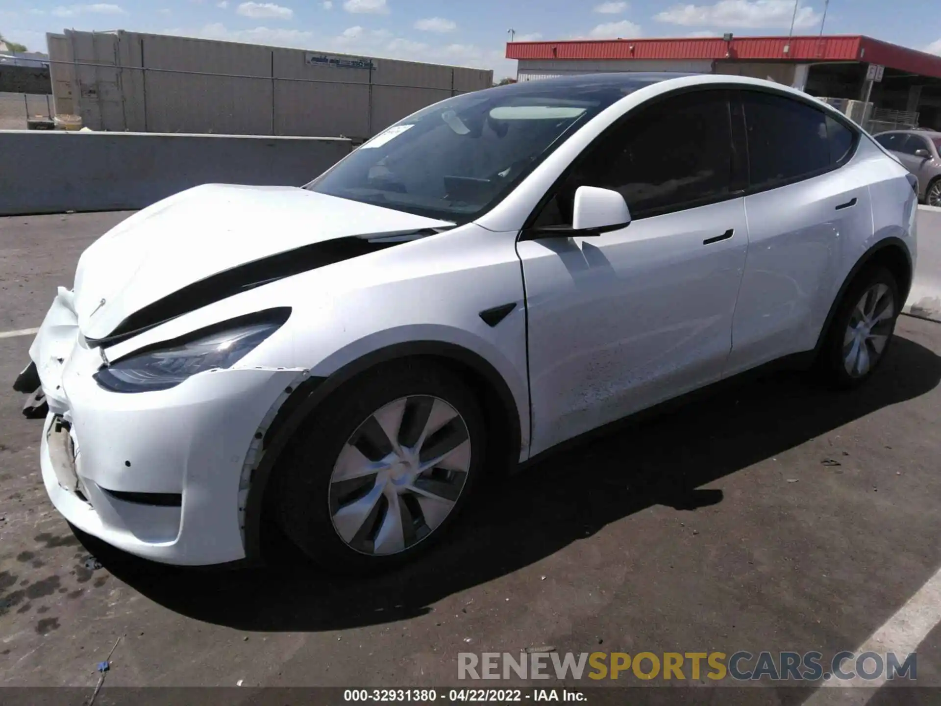 2 Photograph of a damaged car 5YJYGDEE9MF117805 TESLA MODEL Y 2021