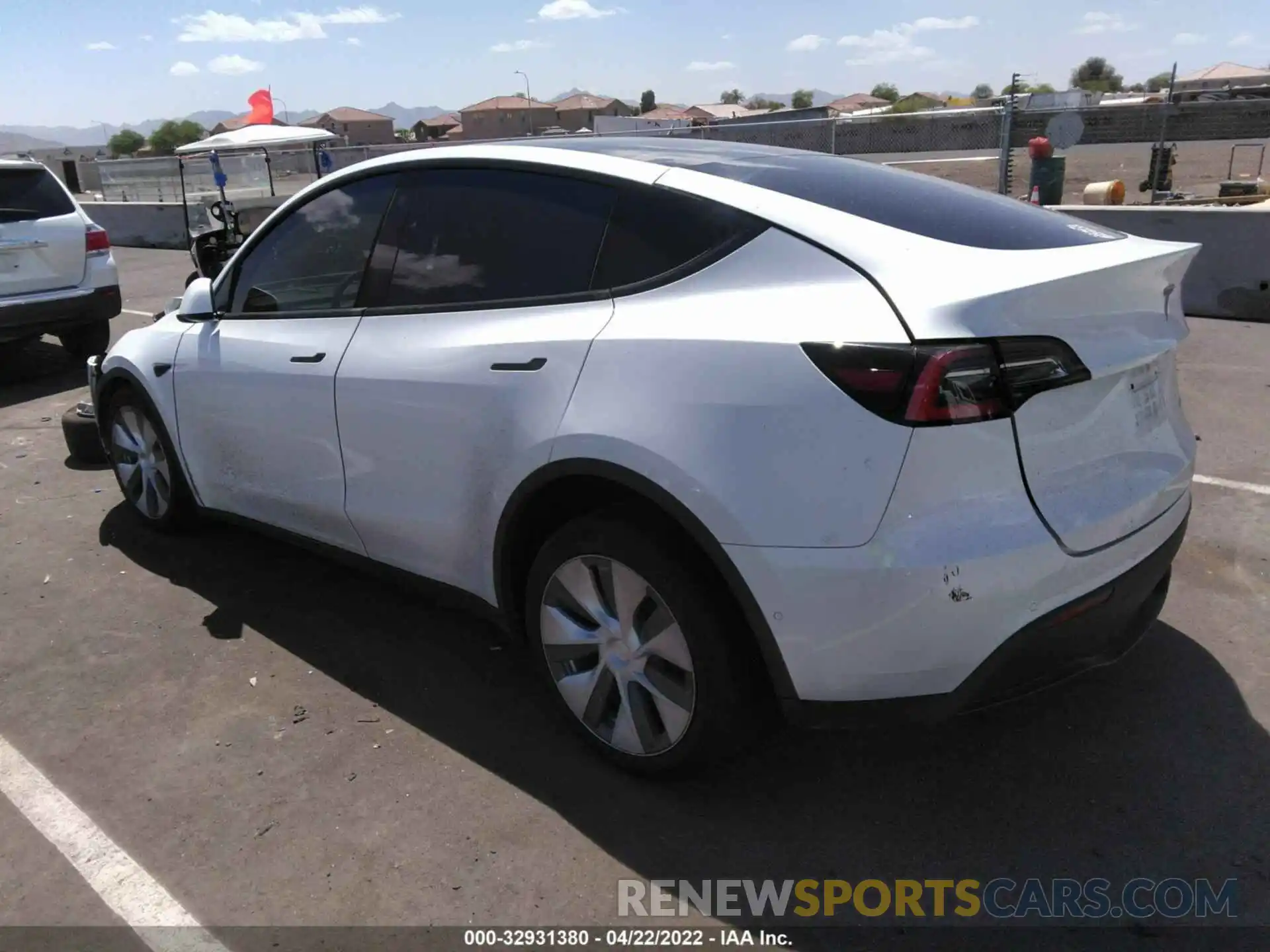 3 Photograph of a damaged car 5YJYGDEE9MF117805 TESLA MODEL Y 2021