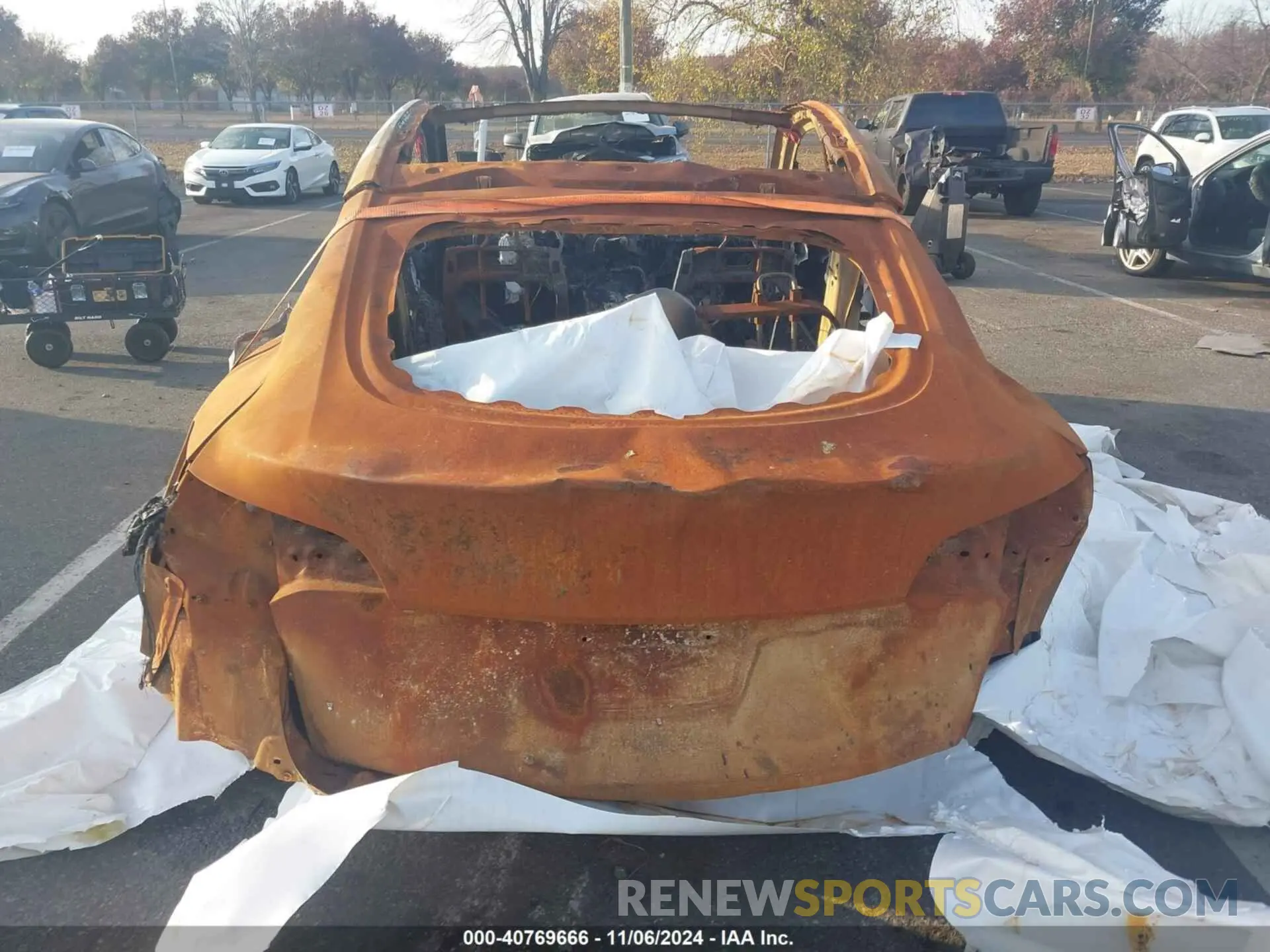 11 Photograph of a damaged car 5YJYGDEE9MF117903 TESLA MODEL Y 2021