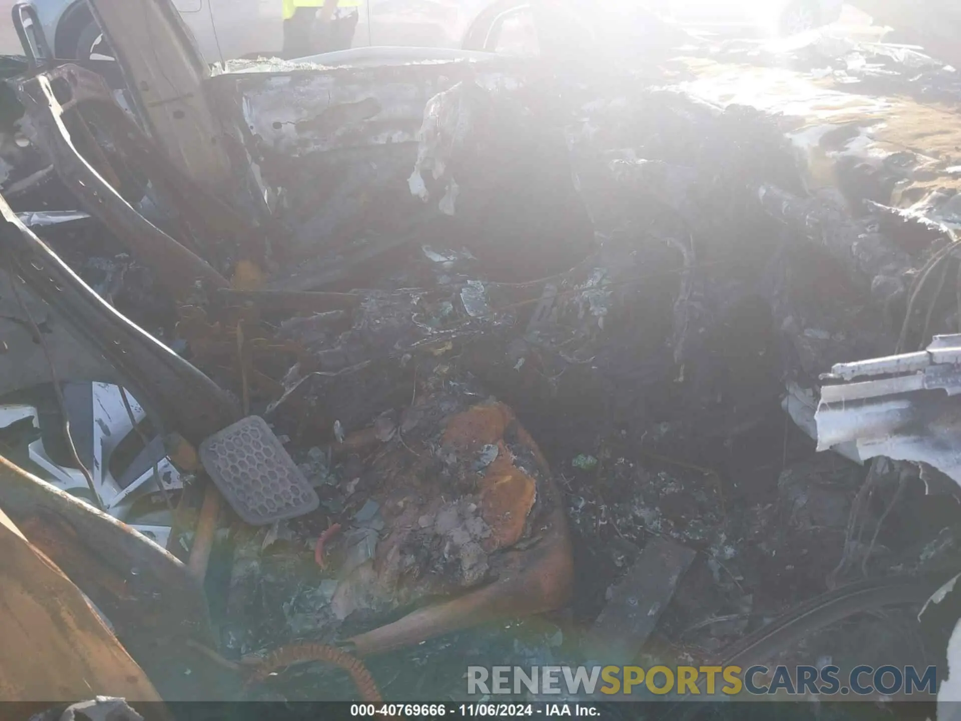 5 Photograph of a damaged car 5YJYGDEE9MF117903 TESLA MODEL Y 2021
