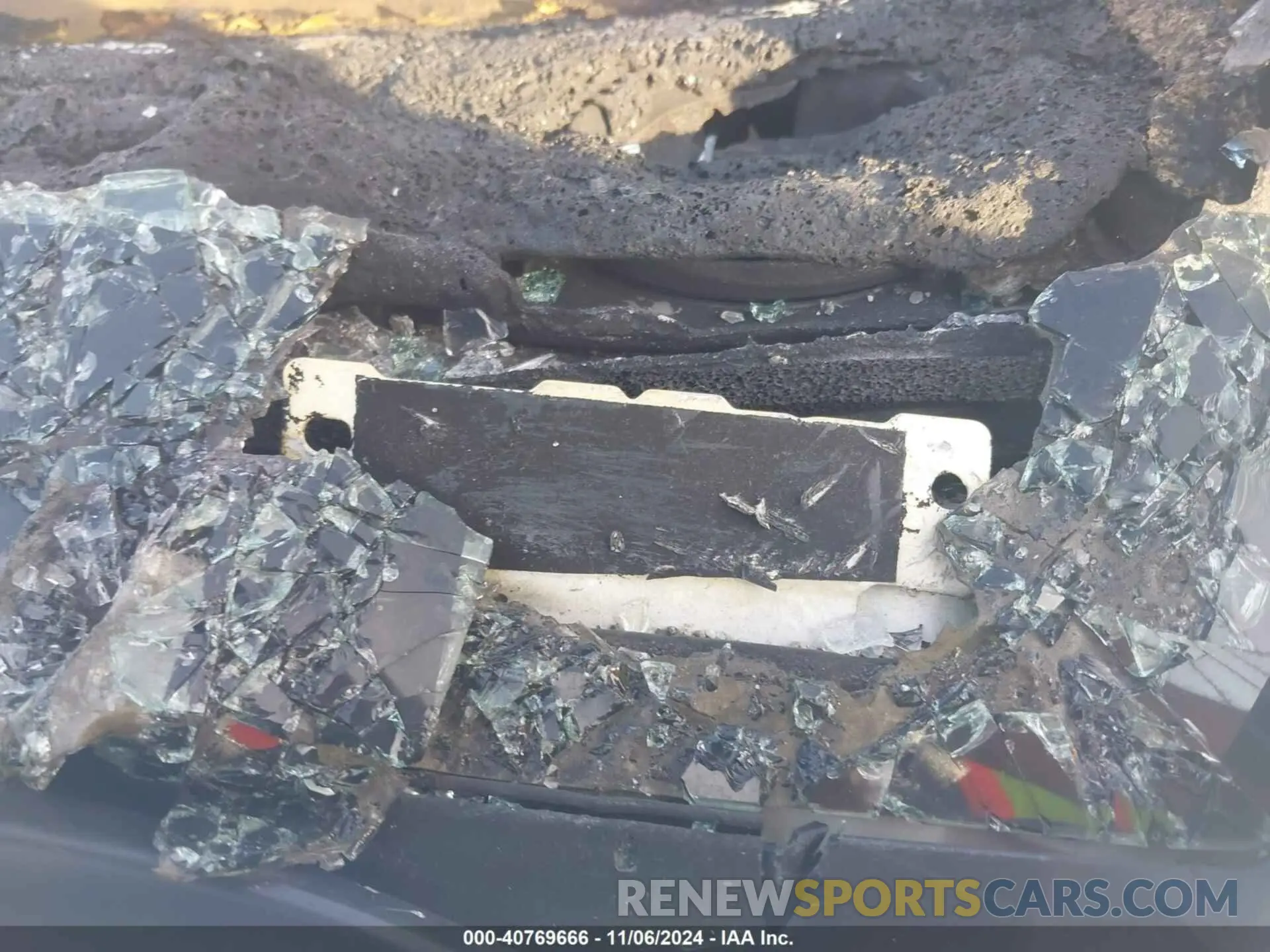 9 Photograph of a damaged car 5YJYGDEE9MF117903 TESLA MODEL Y 2021