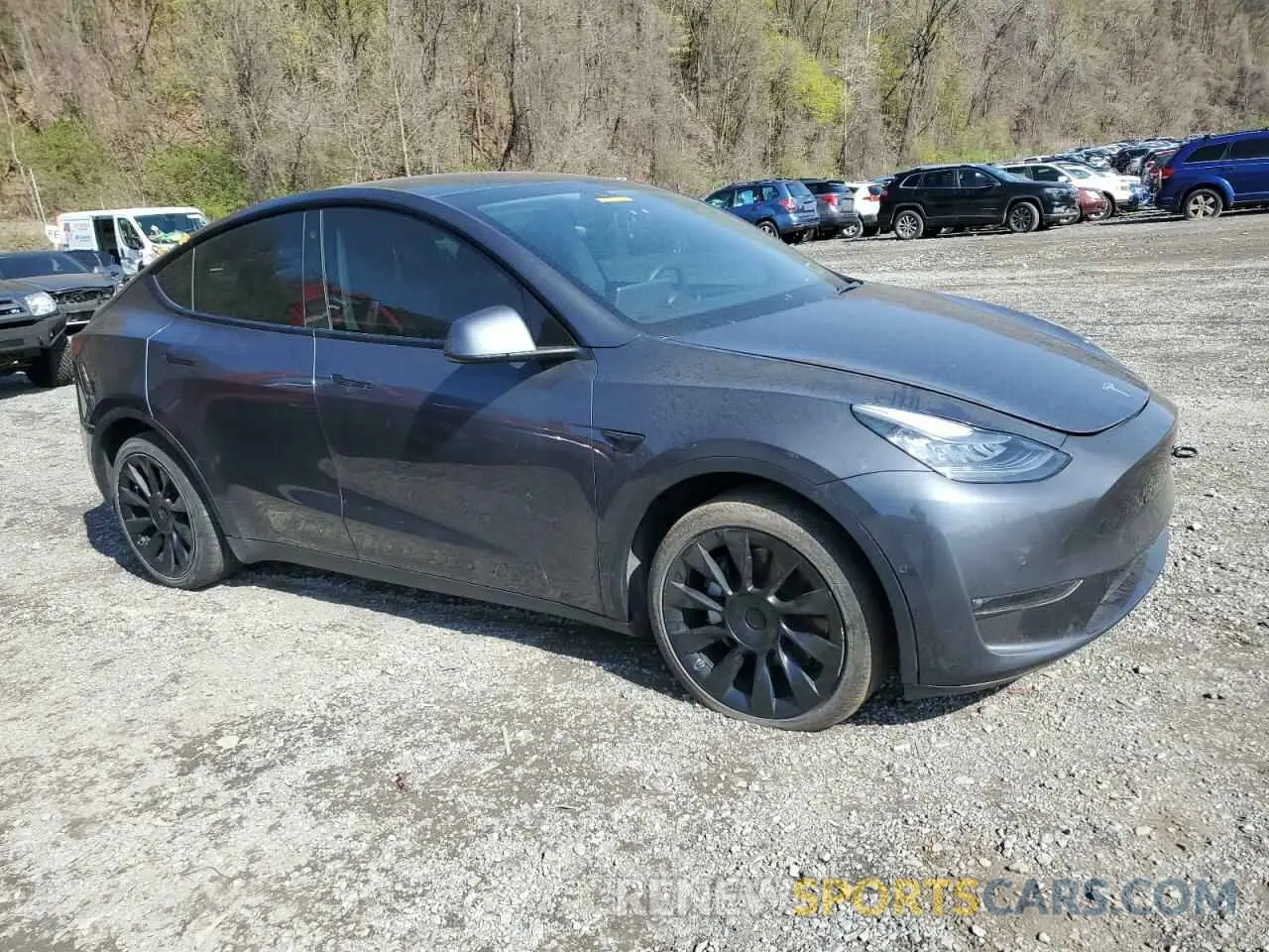 4 Photograph of a damaged car 5YJYGDEE9MF119974 TESLA MODEL Y 2021