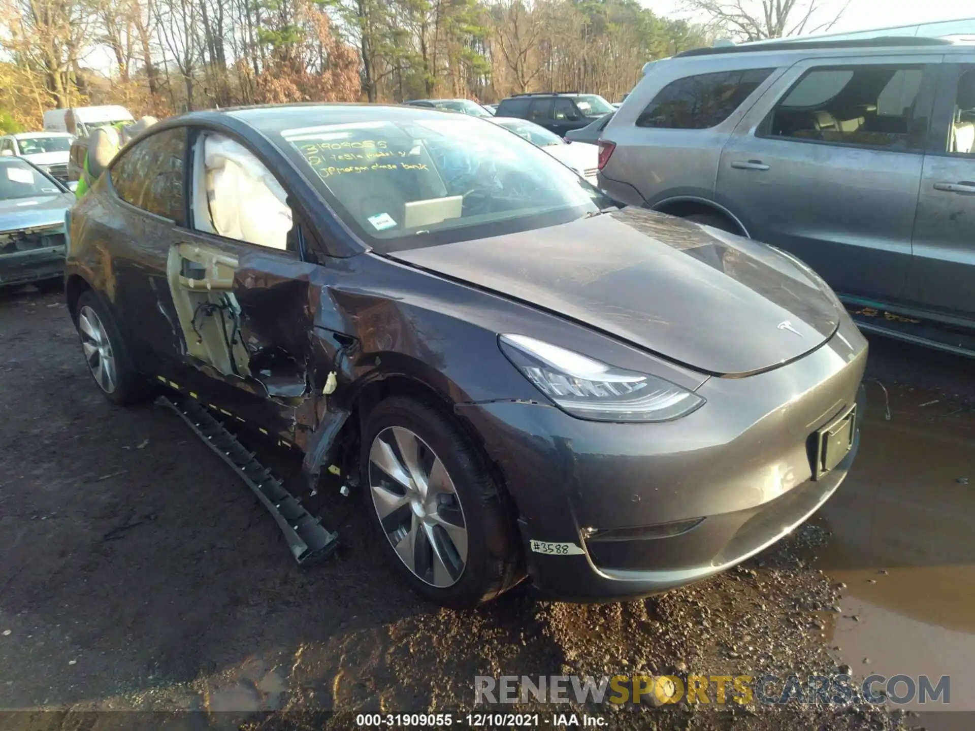 1 Photograph of a damaged car 5YJYGDEE9MF131221 TESLA MODEL Y 2021