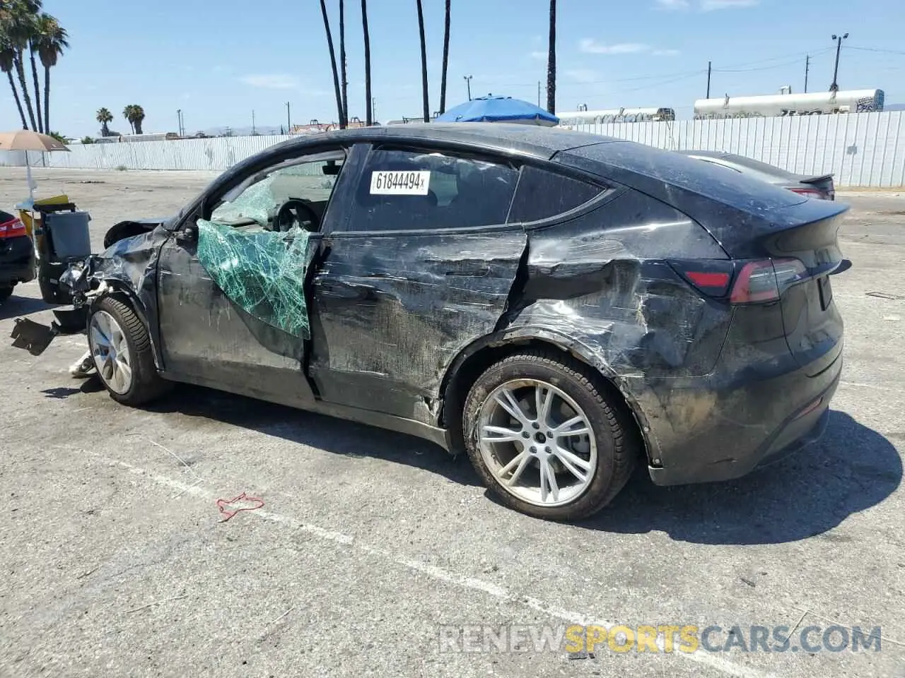 2 Photograph of a damaged car 5YJYGDEE9MF148472 TESLA MODEL Y 2021