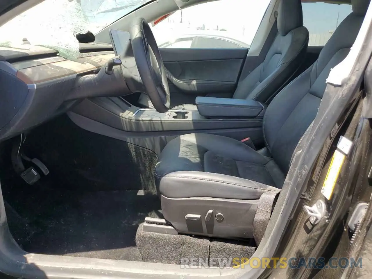 7 Photograph of a damaged car 5YJYGDEE9MF148472 TESLA MODEL Y 2021