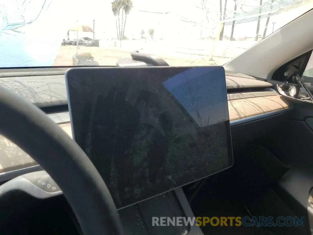9 Photograph of a damaged car 5YJYGDEE9MF148472 TESLA MODEL Y 2021