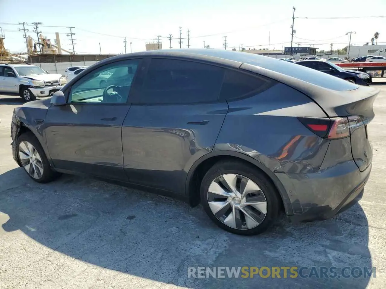 2 Photograph of a damaged car 5YJYGDEE9MF161898 TESLA MODEL Y 2021