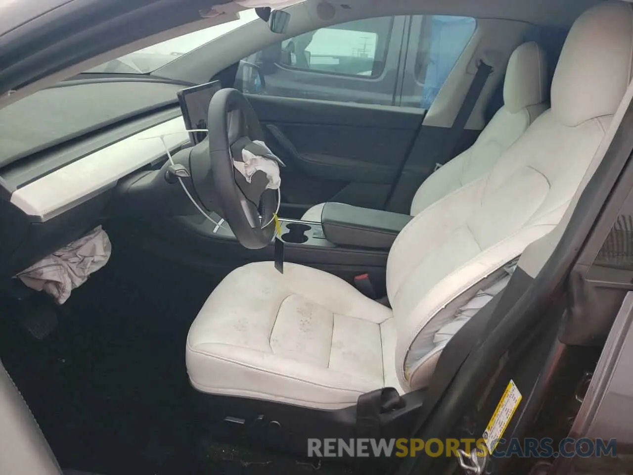 7 Photograph of a damaged car 5YJYGDEE9MF161898 TESLA MODEL Y 2021