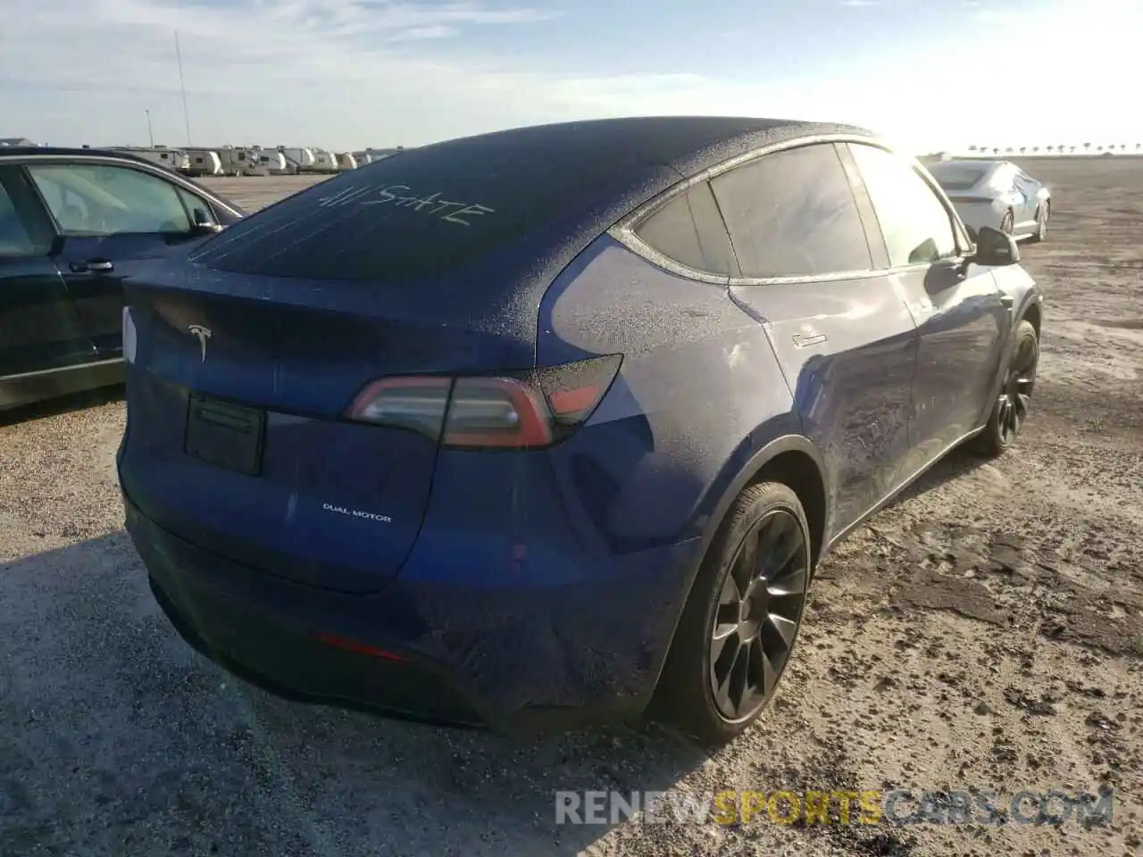 4 Photograph of a damaged car 5YJYGDEE9MF162016 TESLA MODEL Y 2021