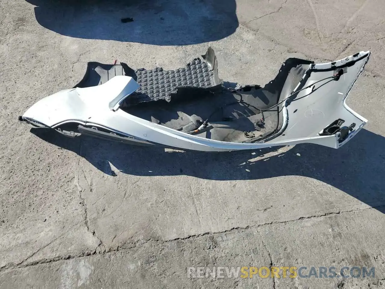 13 Photograph of a damaged car 5YJYGDEE9MF182394 TESLA MODEL Y 2021