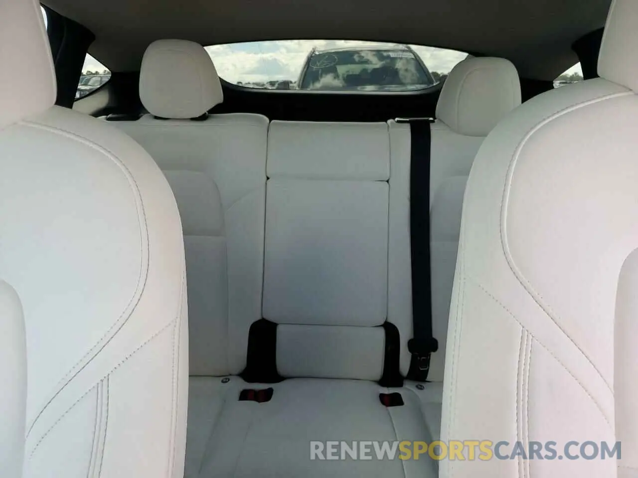 10 Photograph of a damaged car 5YJYGDEE9MF182492 TESLA MODEL Y 2021