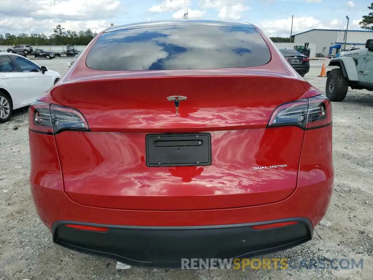 6 Photograph of a damaged car 5YJYGDEE9MF182492 TESLA MODEL Y 2021