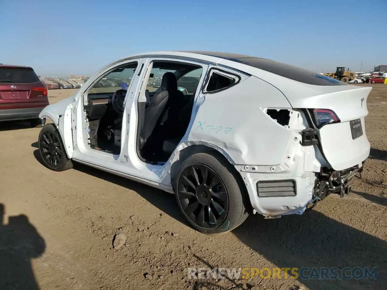 2 Photograph of a damaged car 5YJYGDEE9MF185179 TESLA MODEL Y 2021