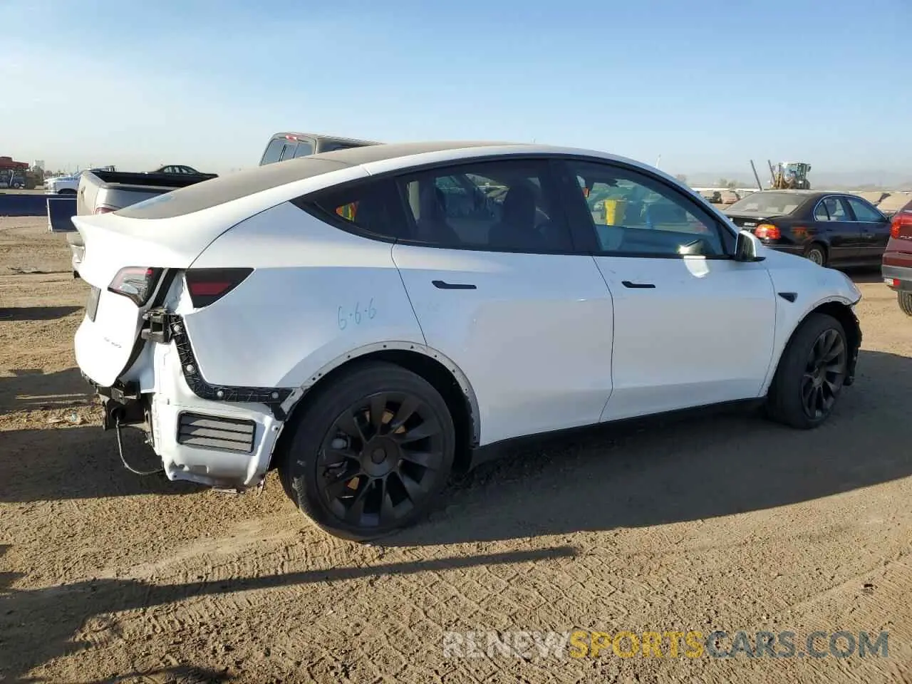 3 Photograph of a damaged car 5YJYGDEE9MF185179 TESLA MODEL Y 2021