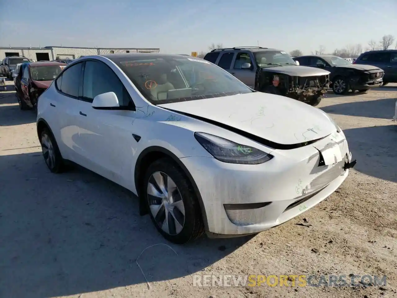 1 Photograph of a damaged car 5YJYGDEE9MF185263 TESLA MODEL Y 2021