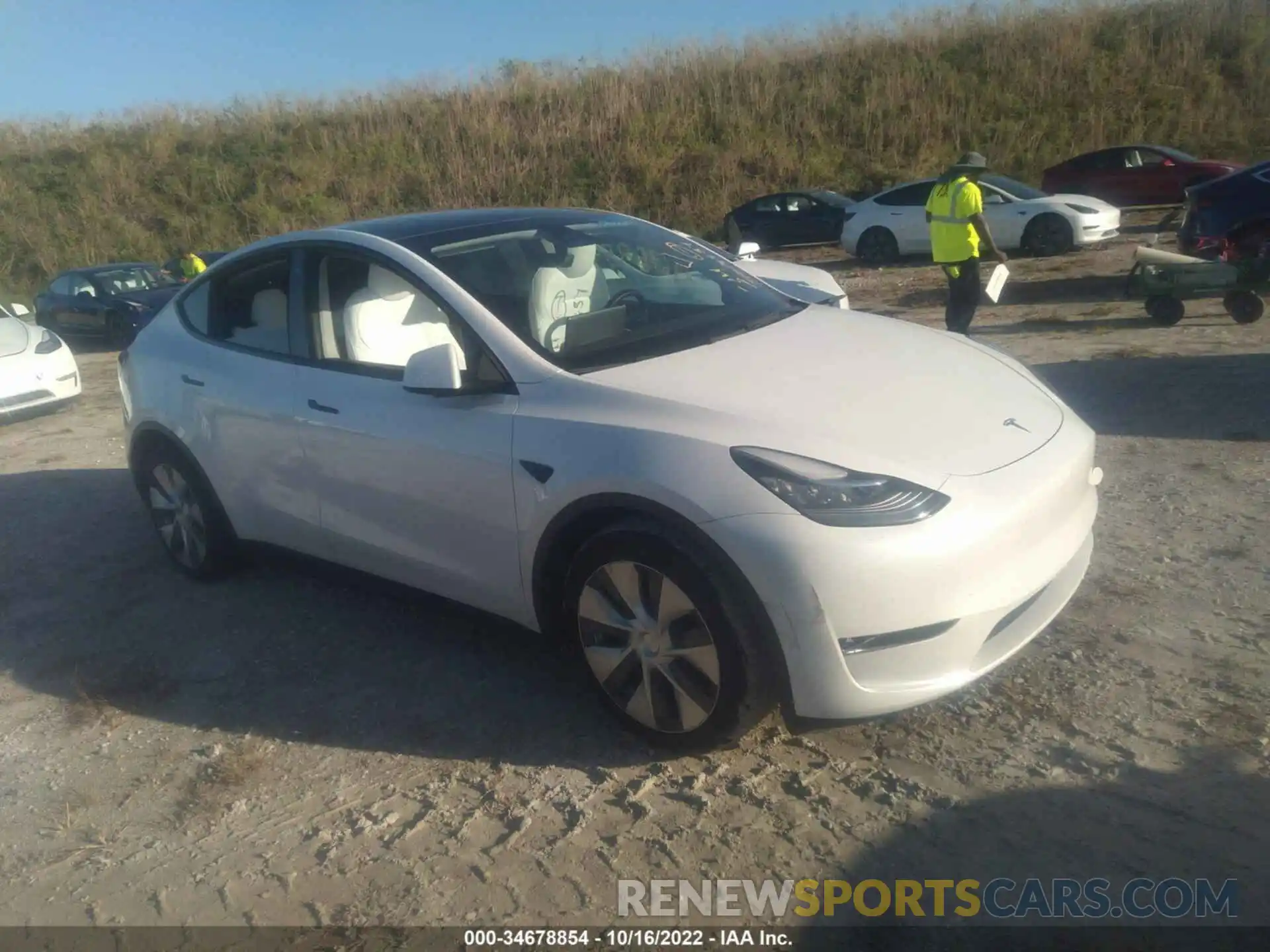 1 Photograph of a damaged car 5YJYGDEE9MF187918 TESLA MODEL Y 2021