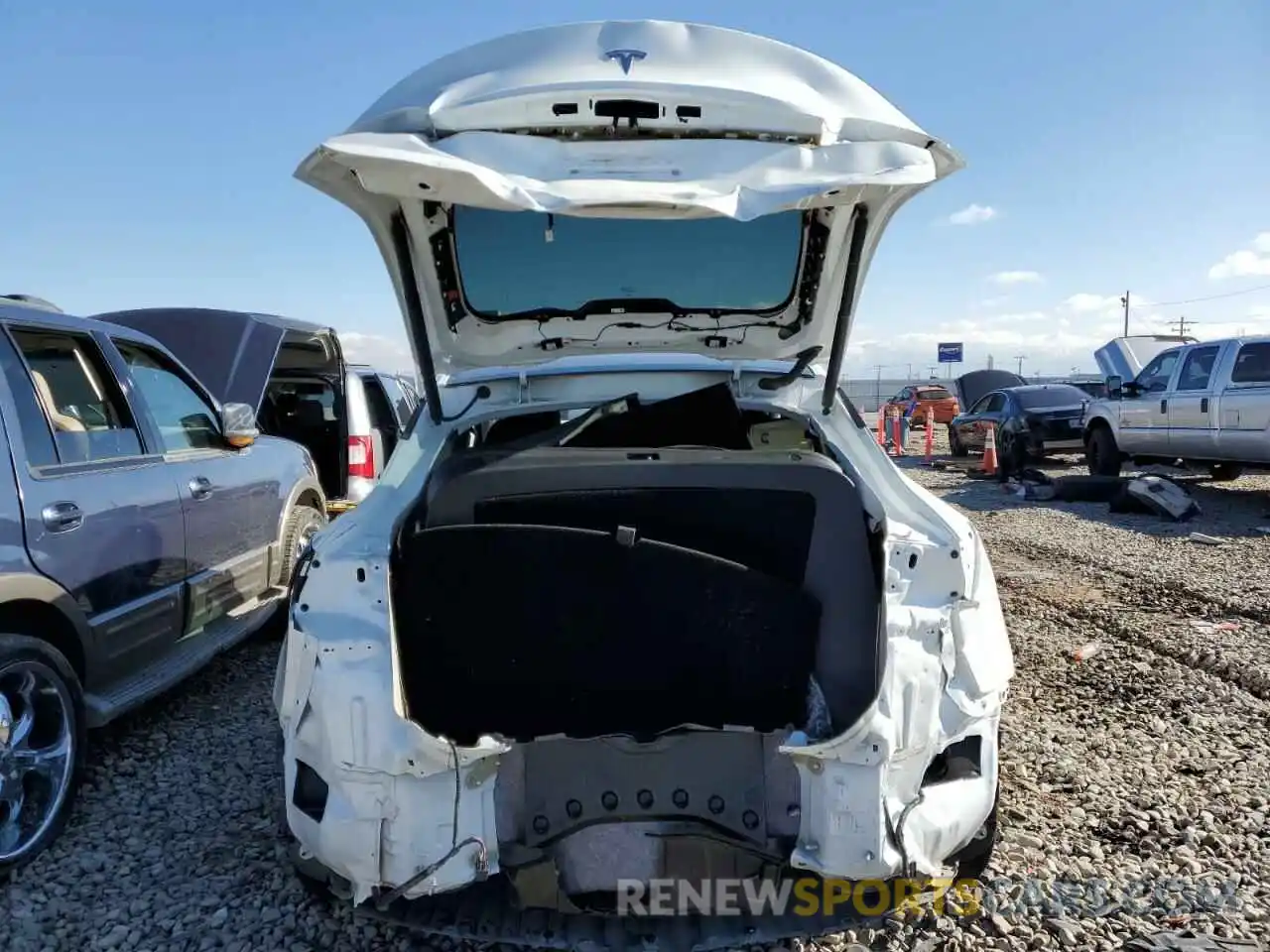 6 Photograph of a damaged car 5YJYGDEE9MF188874 TESLA MODEL Y 2021