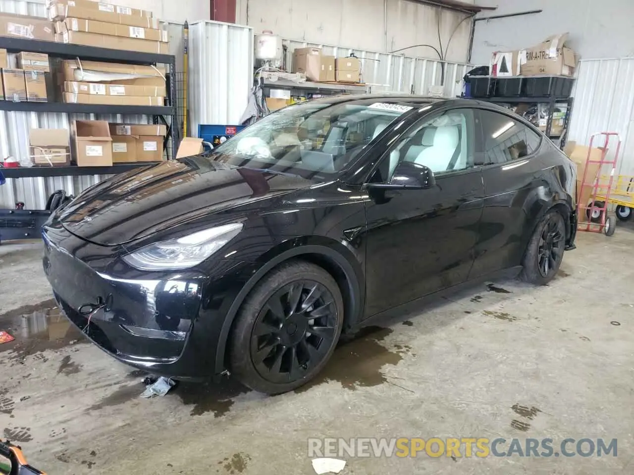 1 Photograph of a damaged car 5YJYGDEE9MF195579 TESLA MODEL Y 2021