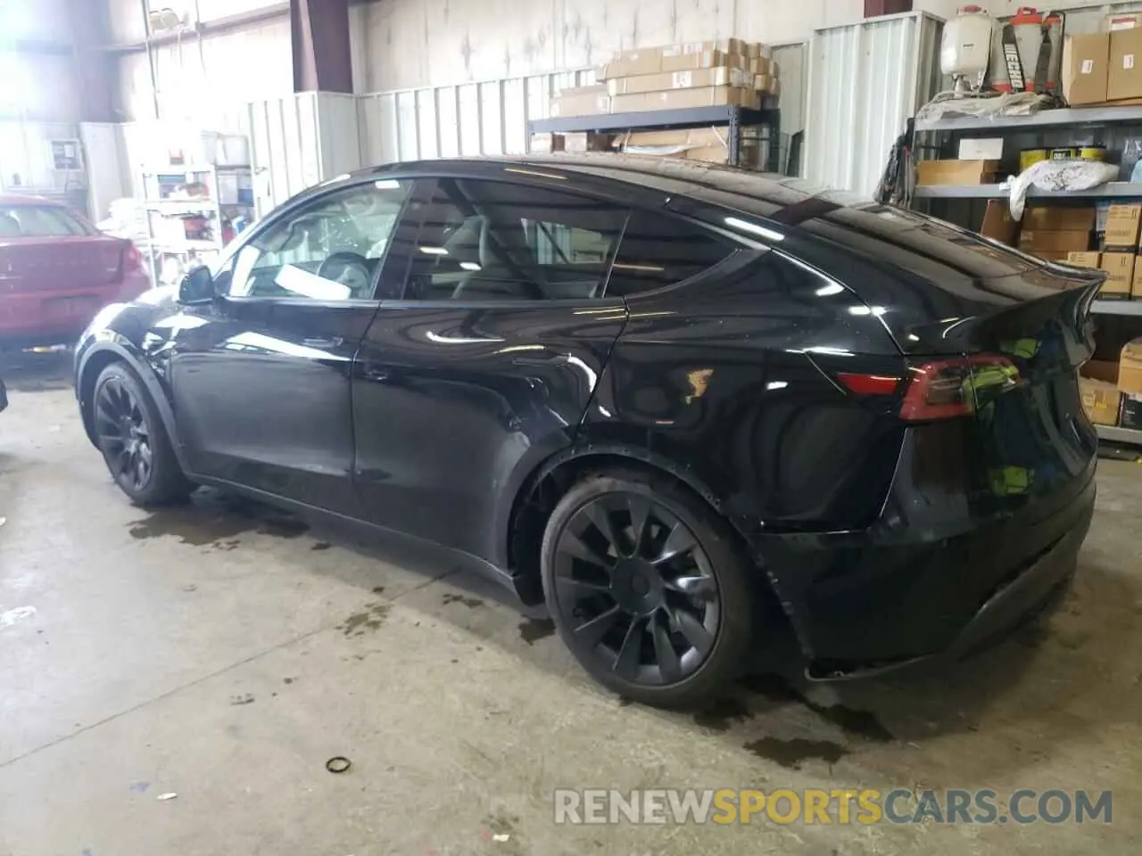 2 Photograph of a damaged car 5YJYGDEE9MF195579 TESLA MODEL Y 2021