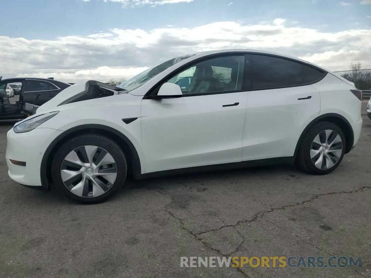 1 Photograph of a damaged car 5YJYGDEE9MF200411 TESLA MODEL Y 2021