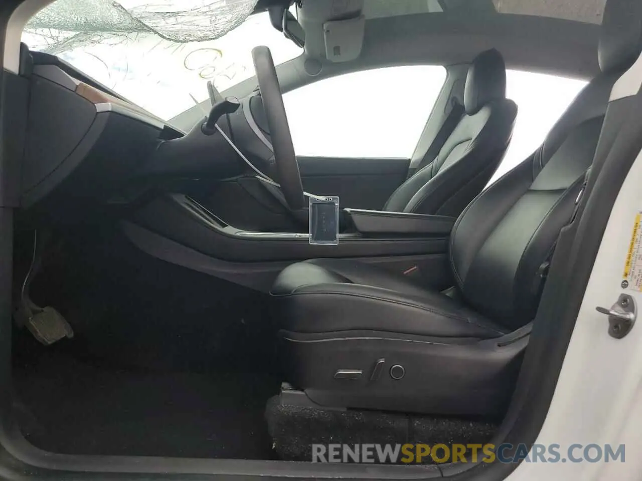 7 Photograph of a damaged car 5YJYGDEE9MF200411 TESLA MODEL Y 2021
