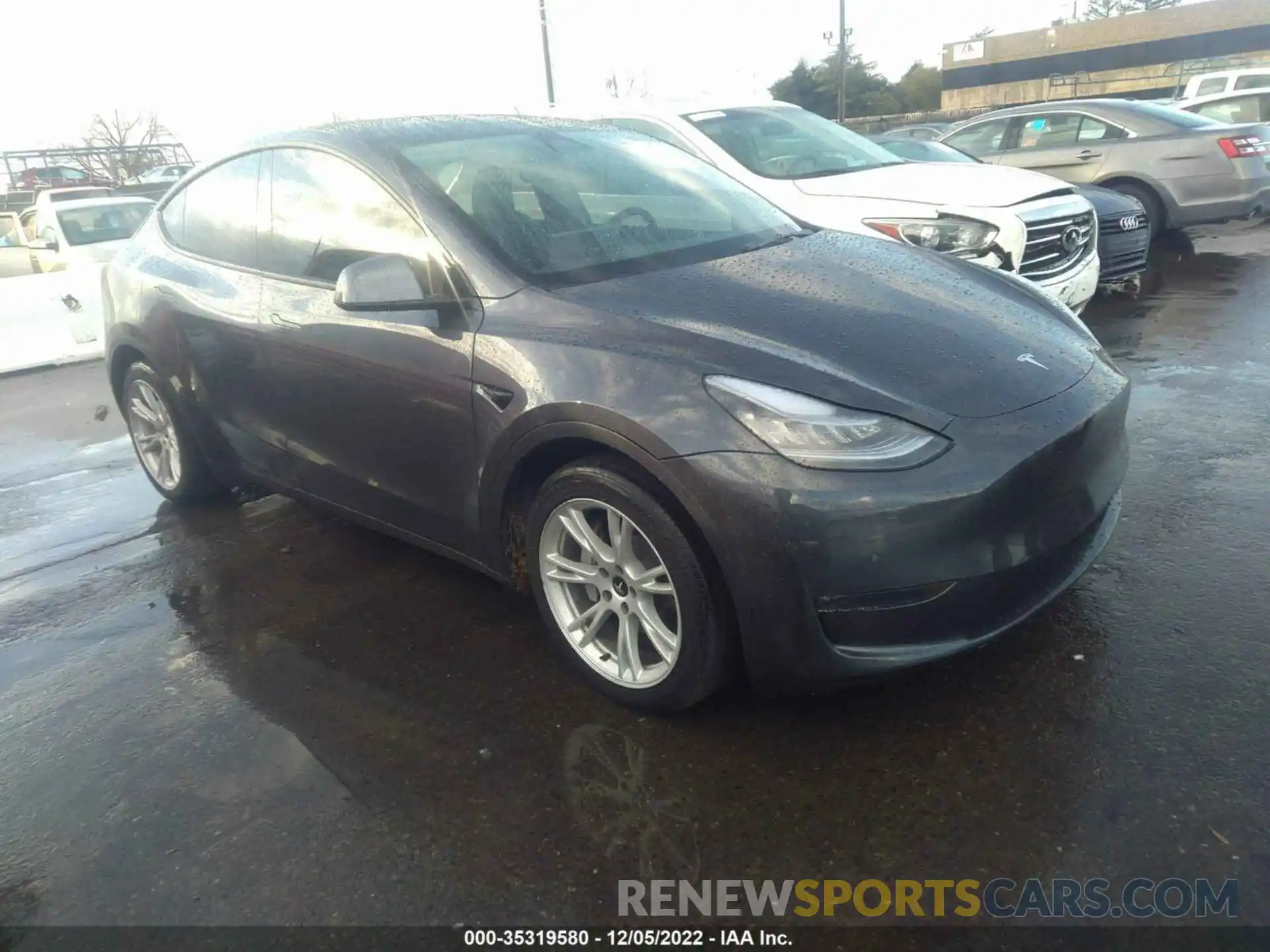 1 Photograph of a damaged car 5YJYGDEE9MF208525 TESLA MODEL Y 2021