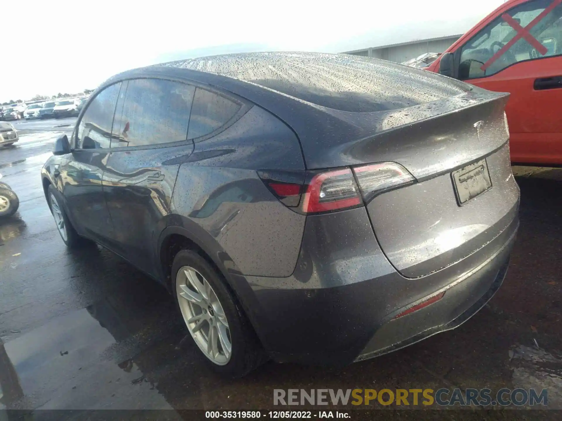 3 Photograph of a damaged car 5YJYGDEE9MF208525 TESLA MODEL Y 2021