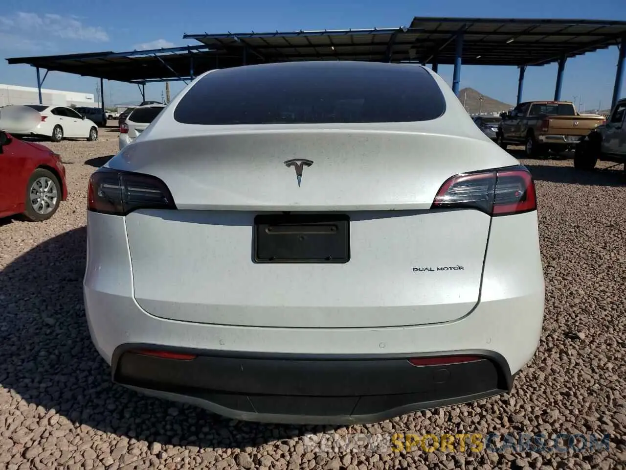 6 Photograph of a damaged car 5YJYGDEE9MF213725 TESLA MODEL Y 2021