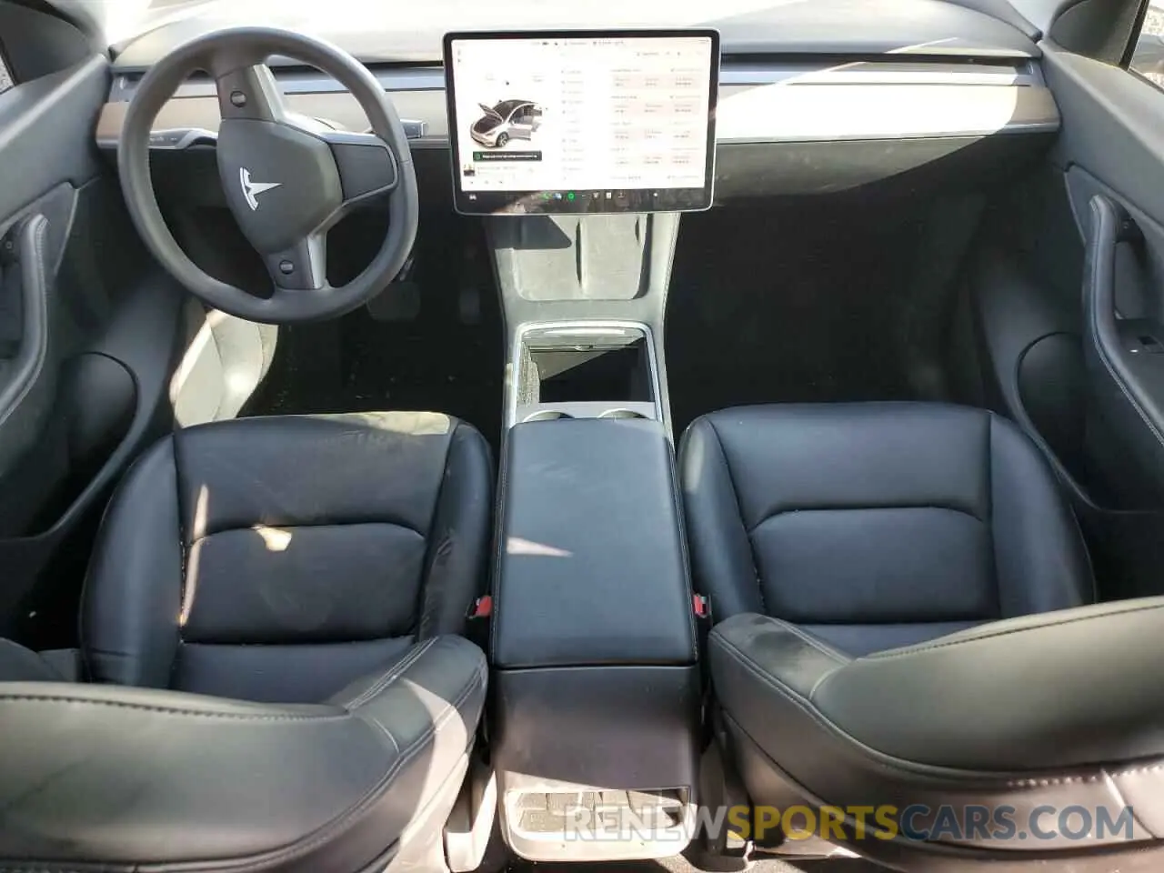 8 Photograph of a damaged car 5YJYGDEE9MF213725 TESLA MODEL Y 2021