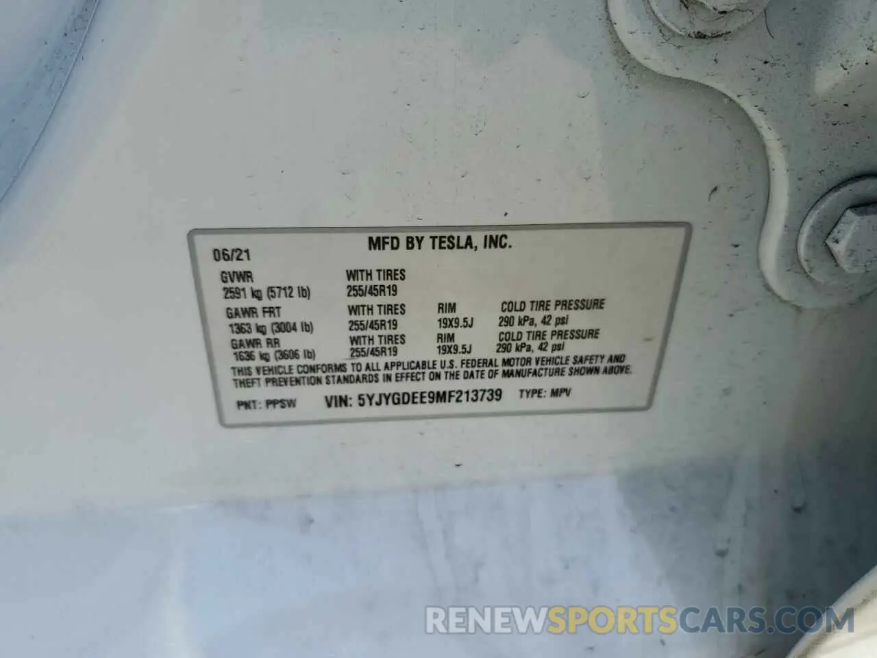 13 Photograph of a damaged car 5YJYGDEE9MF213739 TESLA MODEL Y 2021