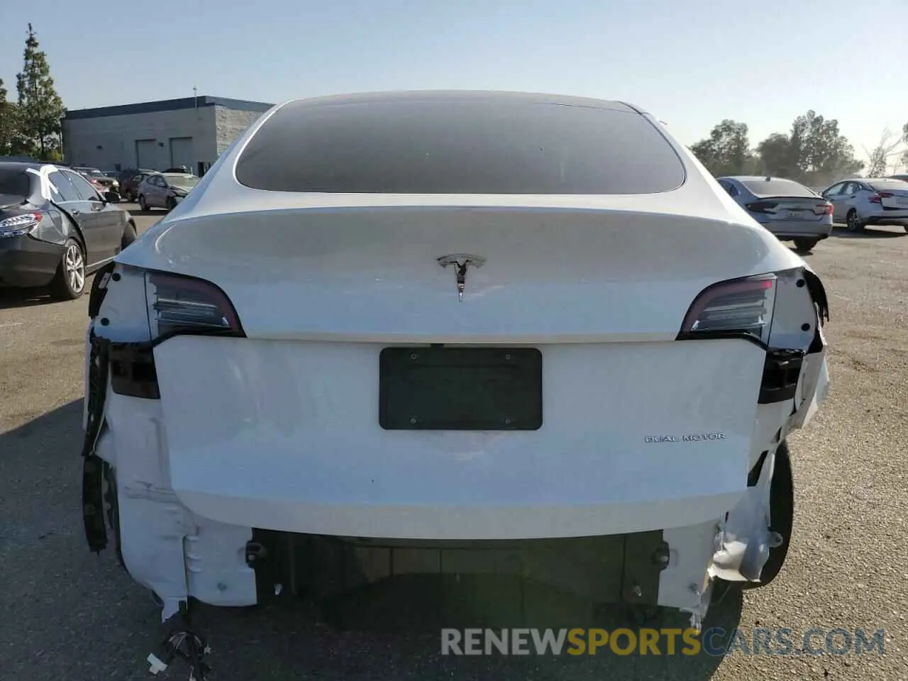 6 Photograph of a damaged car 5YJYGDEE9MF231125 TESLA MODEL Y 2021