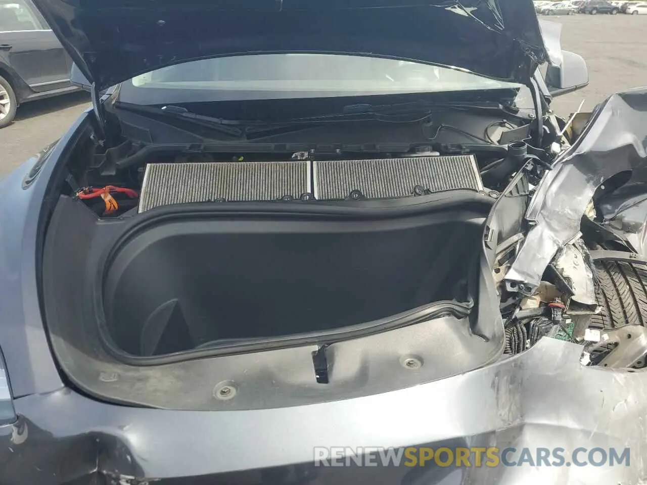 11 Photograph of a damaged car 5YJYGDEE9MF243226 TESLA MODEL Y 2021