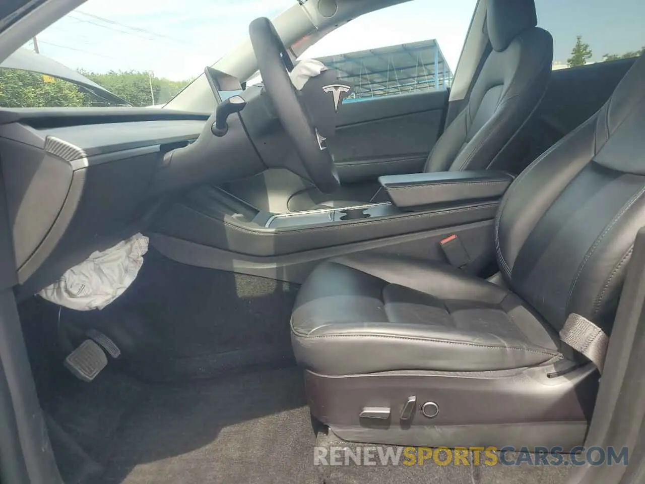 7 Photograph of a damaged car 5YJYGDEE9MF243226 TESLA MODEL Y 2021