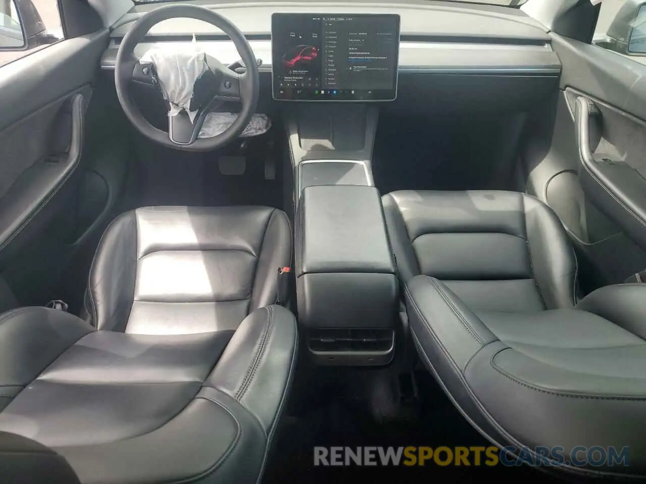 8 Photograph of a damaged car 5YJYGDEE9MF243226 TESLA MODEL Y 2021
