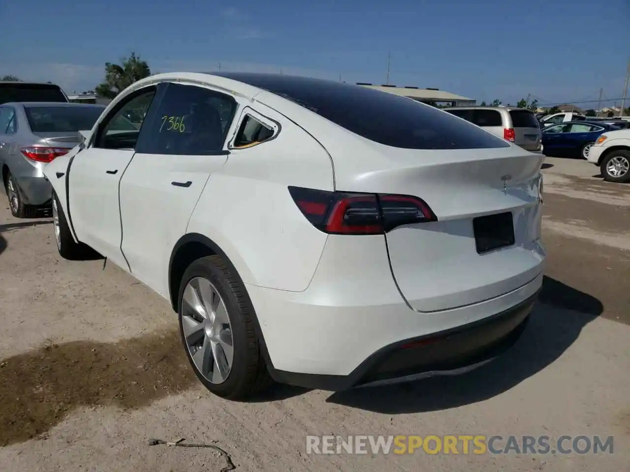 3 Photograph of a damaged car 5YJYGDEE9MF258342 TESLA MODEL Y 2021