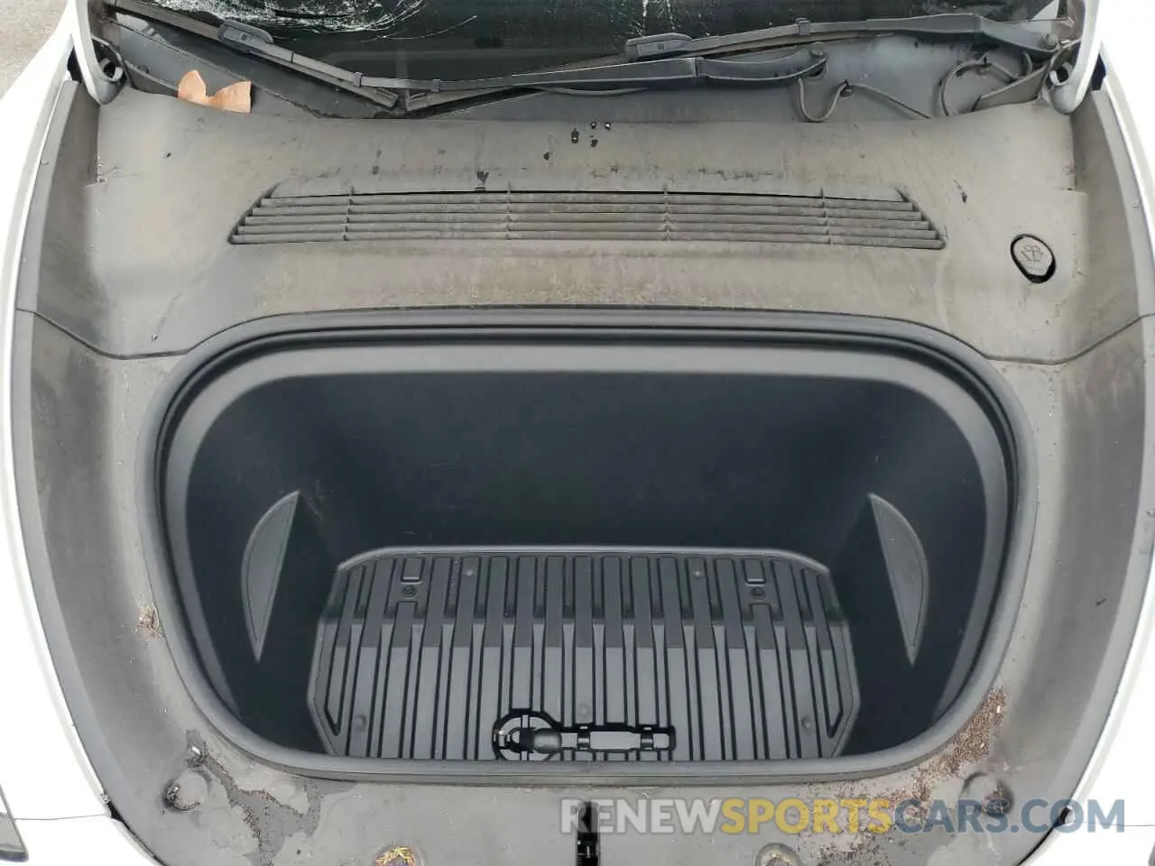 11 Photograph of a damaged car 5YJYGDEE9MF282138 TESLA MODEL Y 2021