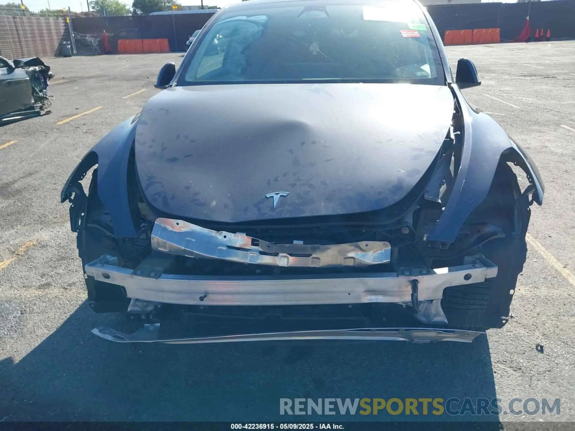 6 Photograph of a damaged car 5YJYGDEE9MF282205 TESLA MODEL Y 2021