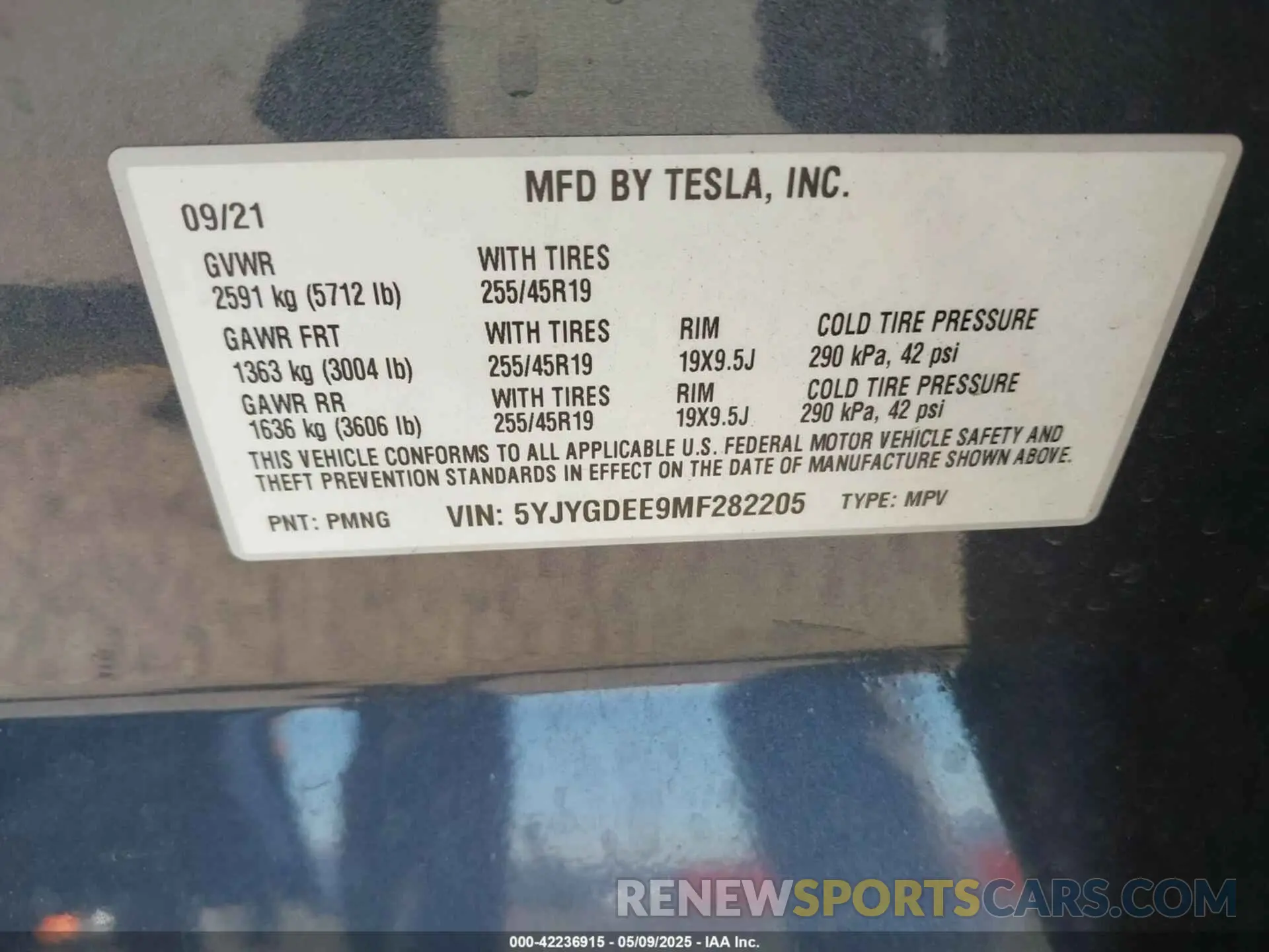 9 Photograph of a damaged car 5YJYGDEE9MF282205 TESLA MODEL Y 2021
