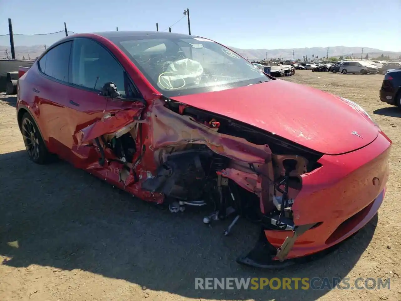 1 Photograph of a damaged car 5YJYGDEE9MF286626 TESLA MODEL Y 2021