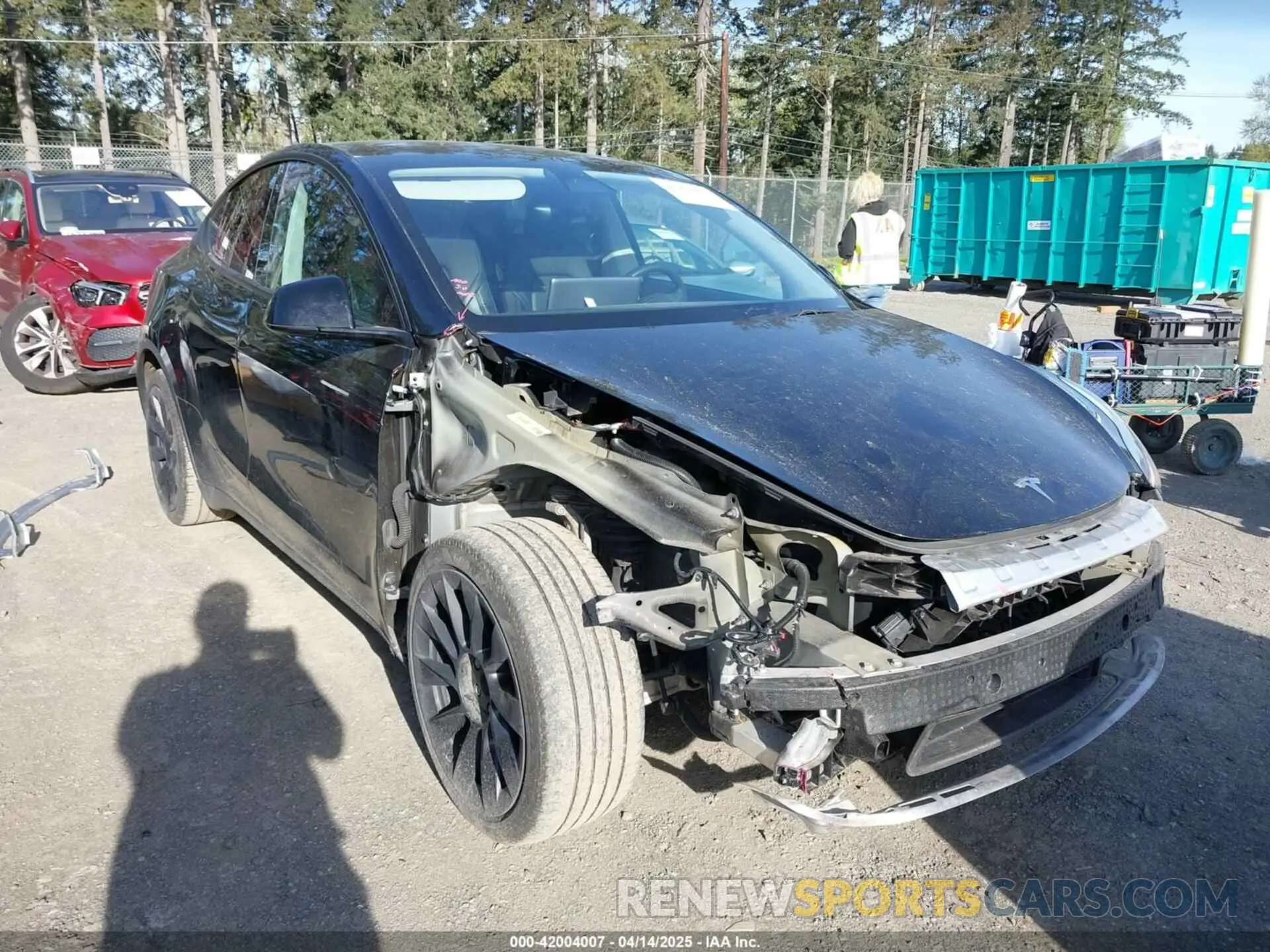 1 Photograph of a damaged car 5YJYGDEE9MF301903 TESLA MODEL Y 2021