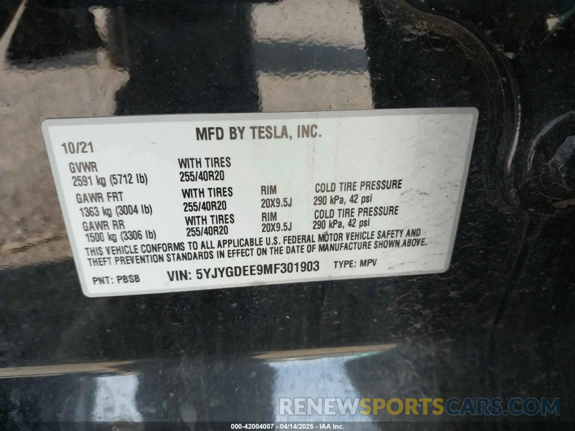 9 Photograph of a damaged car 5YJYGDEE9MF301903 TESLA MODEL Y 2021