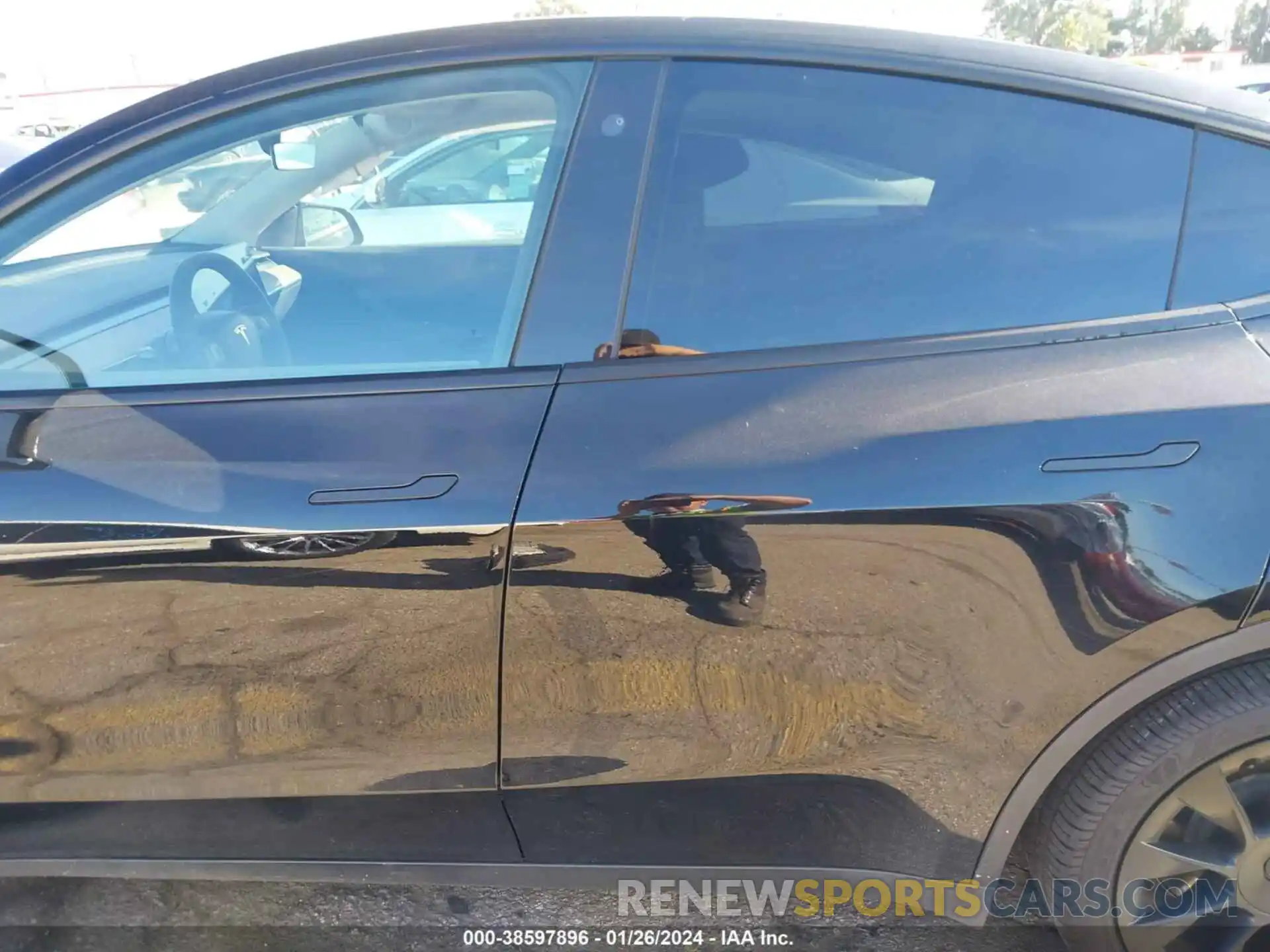 14 Photograph of a damaged car 5YJYGDEE9MF302078 TESLA MODEL Y 2021